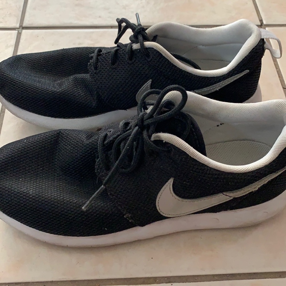 Nike Youth Roshe